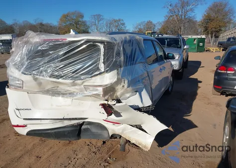 2017 Kia Sedona Lx z USA, uszkodzony, nr VIN KNDMB5C1XH6239237